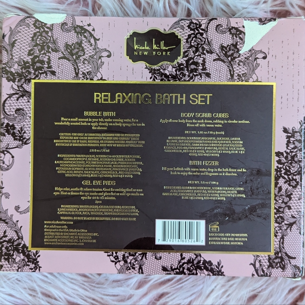 Nicole Miller Vanilla Rose Relaxing Bath Set - Picture 2 of 2